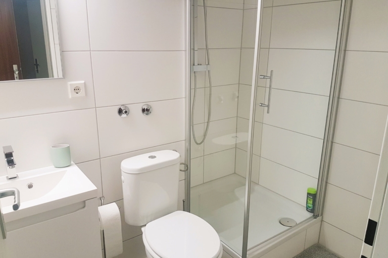 Bad Reichenhall - Am Schroffen - Jutta Deluxe Apartment - Bathroom