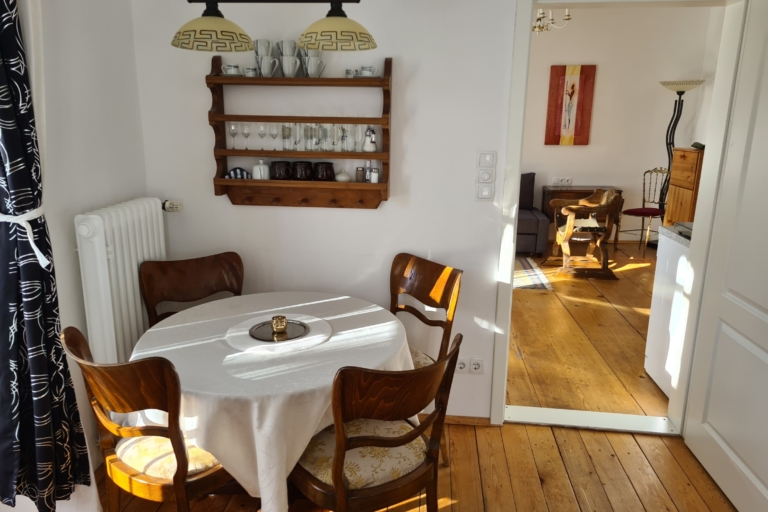 Bad Reichenhall - Villa Bariole - Jutta Deluxe Apartment Top 2 - Dining Place