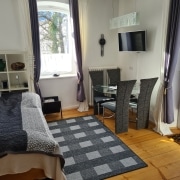 Bad Reichenhall - Villa Bariole - Jutta Deluxe Apartment Top 3 - Living room & bedroom