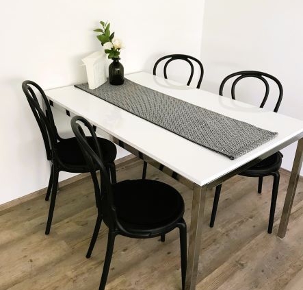 Bad Reichenhall - Apartment house "Am Schroffen" - Jutta Deluxe Apartment 212 - Dining table